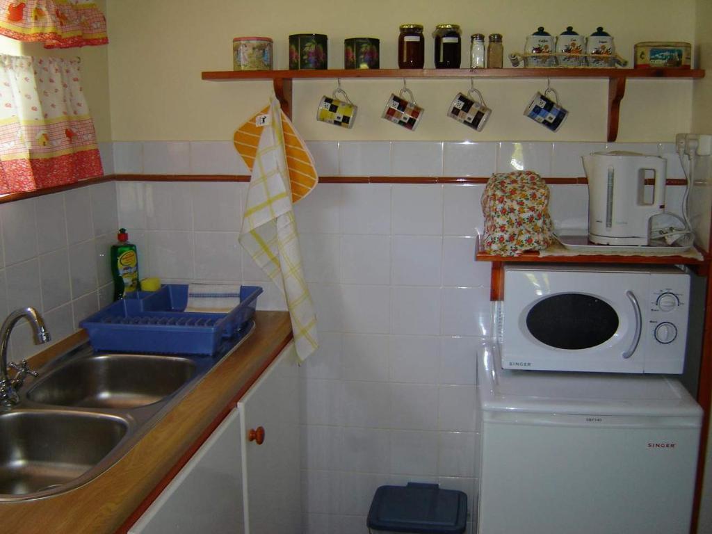 Cedar Lodge Guest House Robertson Room photo